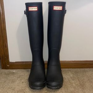 Matte black Hunter boots